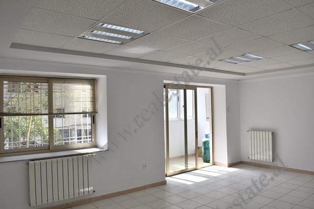 Apartment for office for rent near Pjeter Bogdani Street in Tirana.

It is situated on the ground 